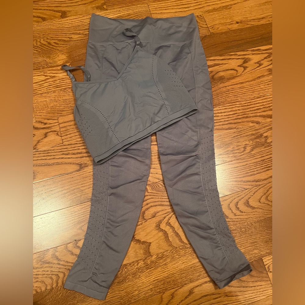 Fabletics workout set